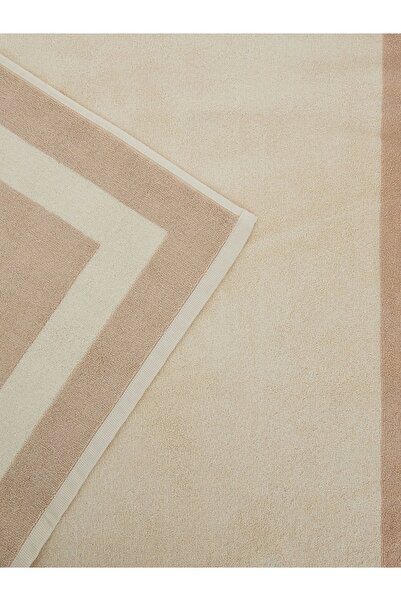 Guess Women's Cream Logo Beach Towel