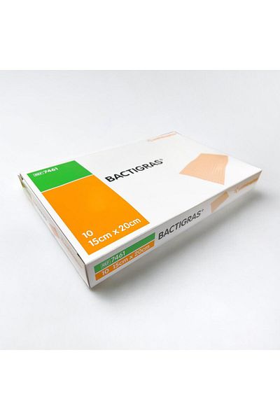 SMİTH & NEPHEW Bactıgras Paraffin Antiseptic Tulle Wound Care Cover 15X20 cm 5 Pieces Ref: 7461 2027