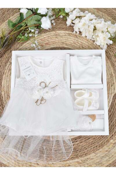 Fun Moment لحظة فرح - صندوق هدايا فستان حديث الولادة (4 قطع)