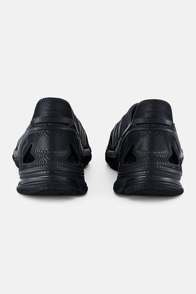 adidas Men Adifom Supernova Slip On Crocs, Black