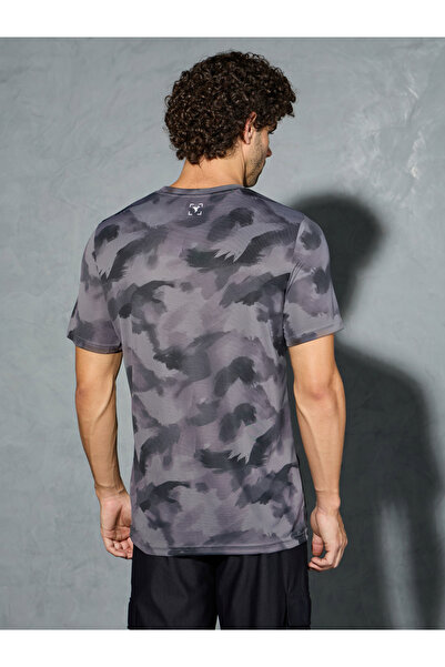 Technosport By Styli Men Camouflage Printed Round Neck Regular Fit T-Shirt