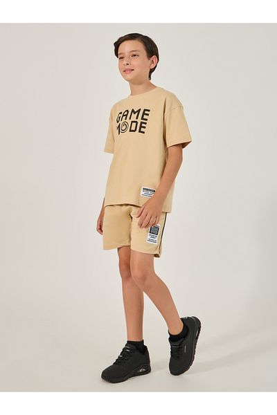 Styli Slogan Print Round Neck T-Shirt and Shorts Set