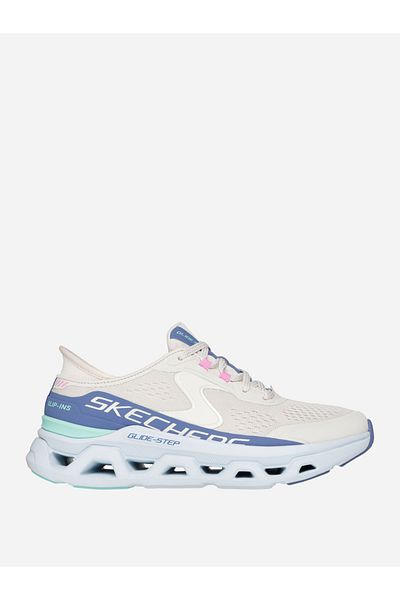 SKECHERS Glide - Step Altus Shoes