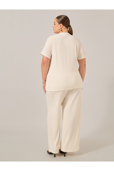 Styli Plus Size Crinkle Knit Short Sleeve Top and Straight Leg Pants Co-Ords