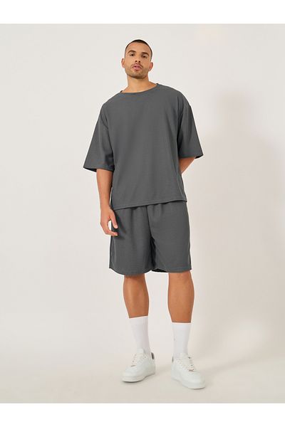 Styli Solid Textured Knit Oversized Streetwear T-Shirt and Shorts Set