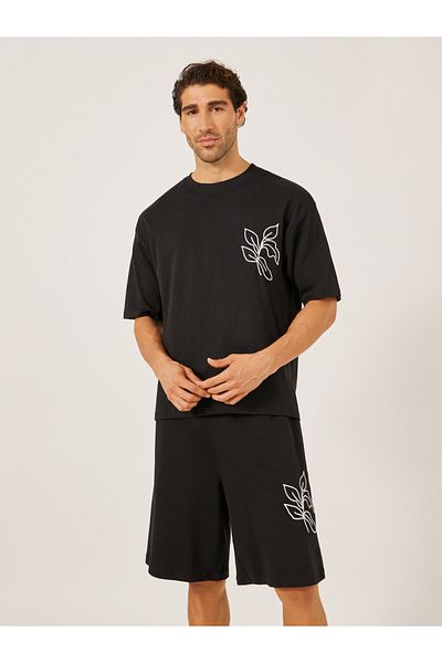 Styli Embroidered Oversized T-Shirt and Shorts Co-Ords