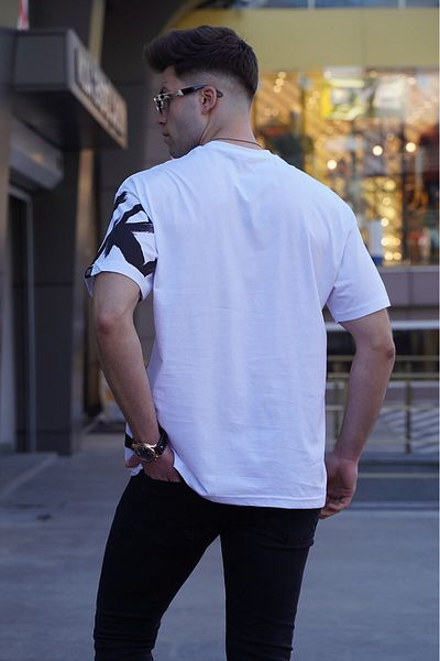 Madmext Weißes gemustertes Overfit-T-Shirt für Herren 5811