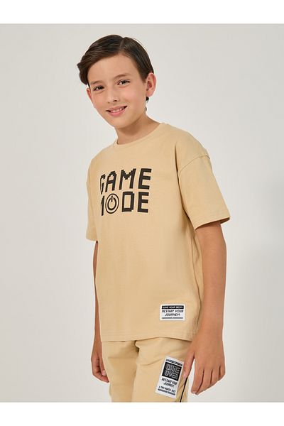 Styli Slogan Print Round Neck T-Shirt and Shorts Set