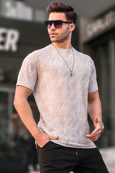 Madmext Ανδρικό T-Shirt με λαιμόκοψη σε μπεζ σχέδιο 6070