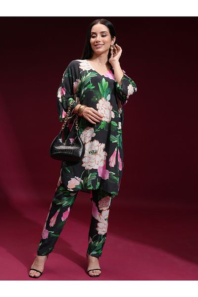 Vishudh By Styli Floral Printed V Neck Tunic and Trousers Co-Ords