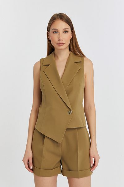 Bolivente Light Khaki Regular Fit Relaxed Cut Shorts