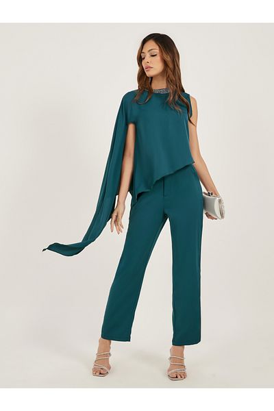 Styli Round Neck One Cape Sleeve Top and Pants Co-Ords
