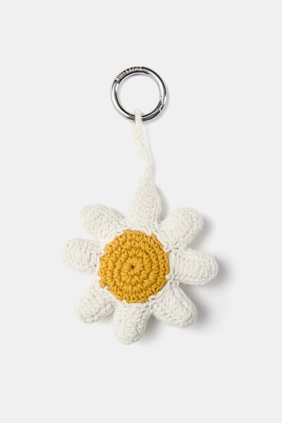 Pull & Bear Kroşe papatyalı süs