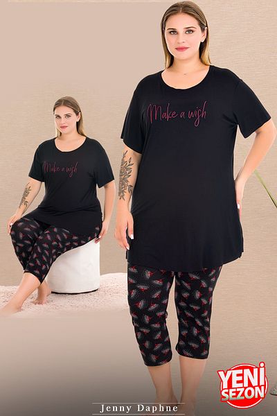 Jenny Daphne Plus Size Floral Pattern Crew Neck Short Sleeve Capri Pajamas Set 10732