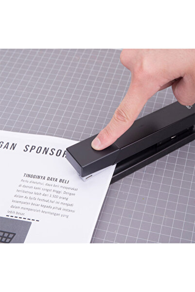 Deli Stapler BLACK E0424