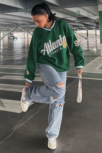Madmext Grünes bedrucktes Sweatshirt mit V-Ausschnitt Mg1576