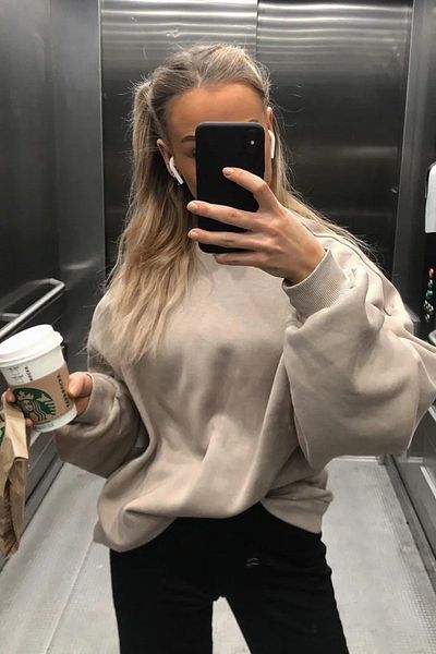 Madmext Beigefarbenes Basic-Sweatshirt mit Rundhalsausschnitt Mg1559