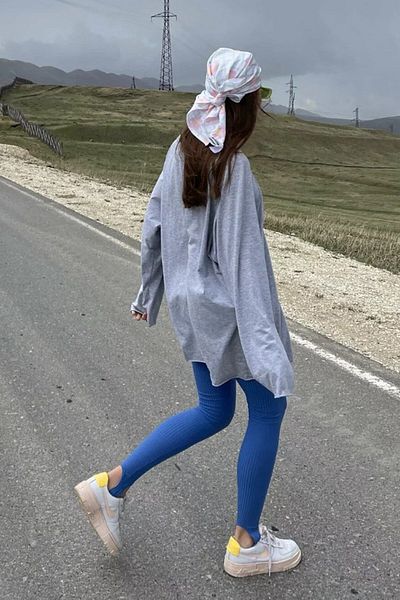 Madmext Dámská mikina Karmelange Basic Crew Neck Mg1676