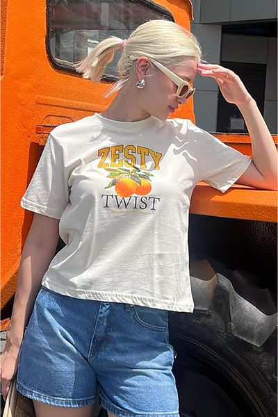 Madmext Gelbes Baumwoll-T-Shirt mit Rundhalsausschnitt für Damen - MG2150
