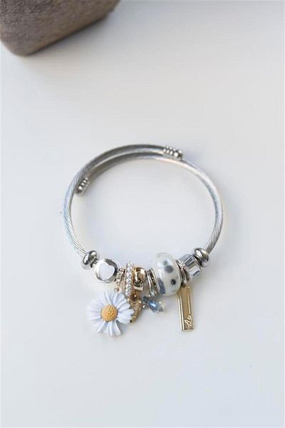 MENESSA Steel Charm Daisy Bracelet - White