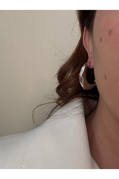 Petra Jeweils Wavy Silver Hoop Earrings