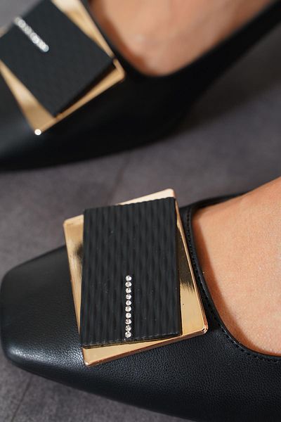 Moda Pie Pantofi cu toc de damă negri cu cataramă și strasuri - Senar