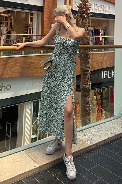 Madmext Zelené vzorované dlouhé šaty na ramínka MG2025