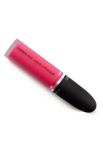 M.A.C Ruj de buze tekutá podložka, MAC, Powder Kiss, 984 miliard Smile, 5 ml