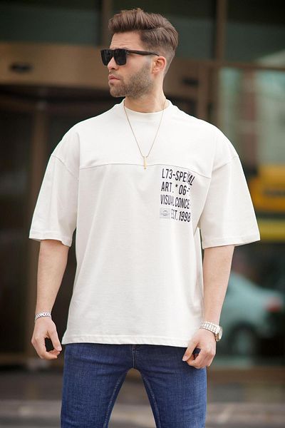 Madmext Ecrufarbenes, bedrucktes Herren-T-Shirt in Übergröße 6193