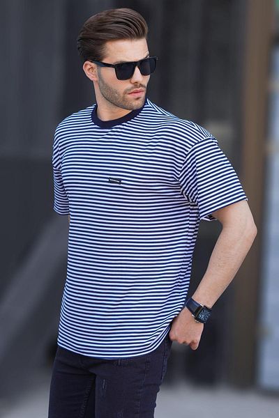 Madmext Tricou pentru bărbați cu decolteu triplu cu dungi bleumarin - mânecă scurtă, detaliu tachelaj 7031