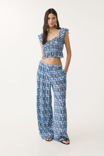 Stradivarius Flowing printed top with ruffles