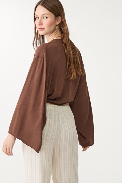Stradivarius Flowing blouse with knot detail