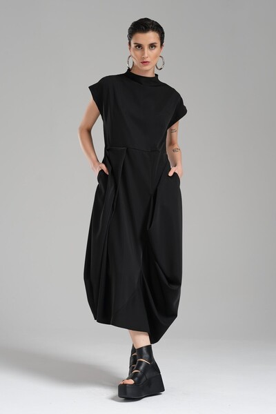 tw3 Дамска рокля с дизайн на съдийска яка