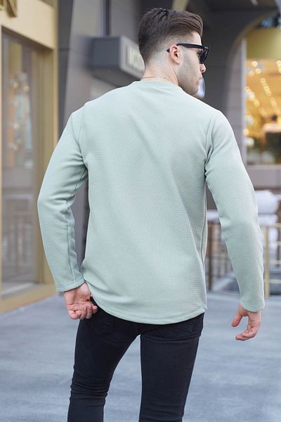 Madmext Grünes Basic-Sweatshirt mit normaler Passform und Rundhalsausschnitt 6023