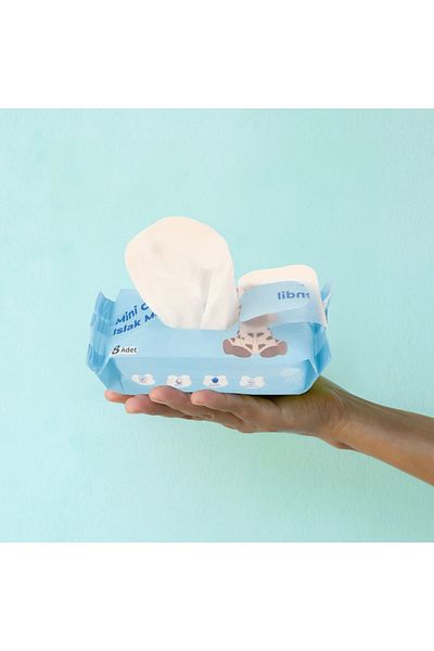 EyER Shoping Mini Wet Wipes 1 Pack of 8