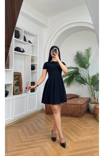 By Hanife Beyazateş KADIN KISA KOLLU VOLANLI MİNİ KLOŞ ELBİSE