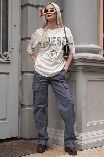Madmext Cargohose mit geräucherten Taschen und Details Mg1602