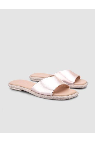 Cabani Papuci de damă roz din piele naturală 100%.