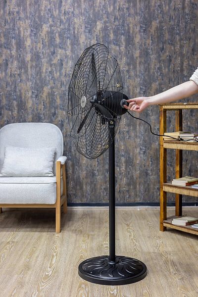 Zilan Zln2549 Fan With Stand Or Wall, Grille Diameter 68 Cm, 130w, Fixed Or Oscillating Position