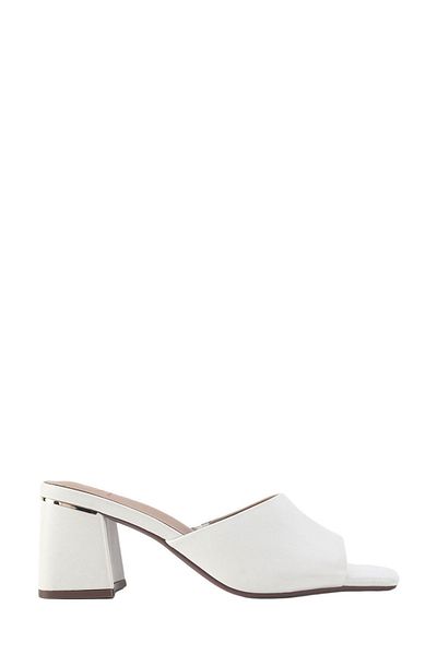 Nine West Białe klapki damskie LAILA 3FX