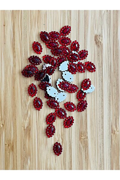 Öztürk Oja, peškir, miraz, večernja haljina, čamac sa plastičnim šljokicama u...