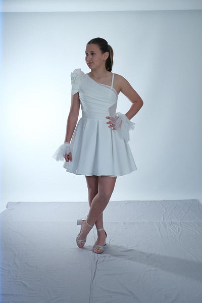 BUTİKHAPPYKİDS Girl's Evening Dress Cream Strap Crepe Fabric One Shoulder Flared Ribbon Stone and Tulle Detailed Short Evening Dress with Gloves