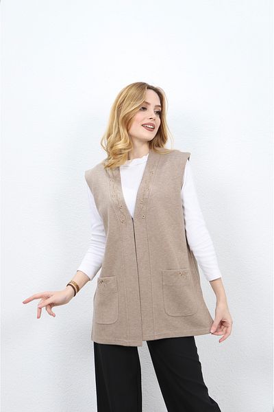 Özenli Triko Beige Mother's Vest - Steel Knit Collar and Embroidered Agraph