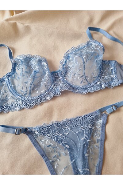 Demirsa Boutique Σετ μπλε δαντελωτό μπραλέτ (σουτιέν και στρινγκ)