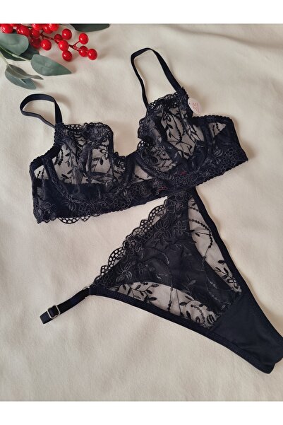 Demirsa Boutique Set brate din dantela neagra (sutien si tanga)