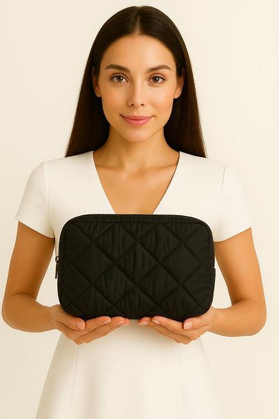 Bersia Geantă de machiaj pentru femei cu model matlasat negru - Organizator de călătorie rezistent la apă, cu fermoar, portabil