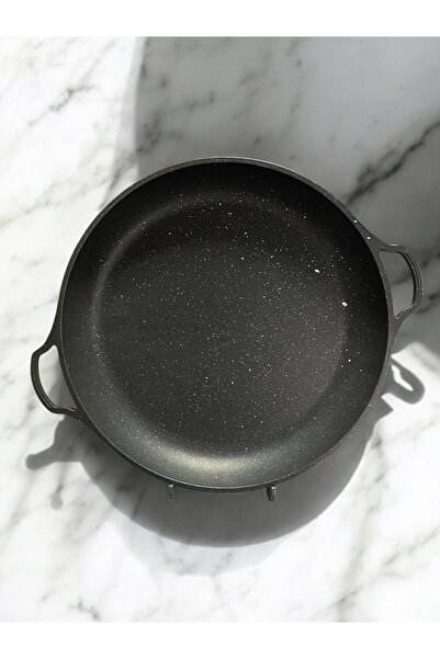 Daisy 36 cm Cast Roasting Sheet