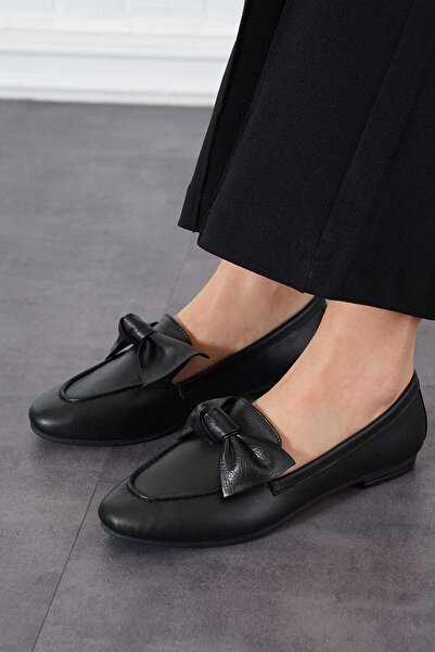 Moda Pie Berta Fiyonk Tokalı Hakiki Deri Babet Siyah Cilt