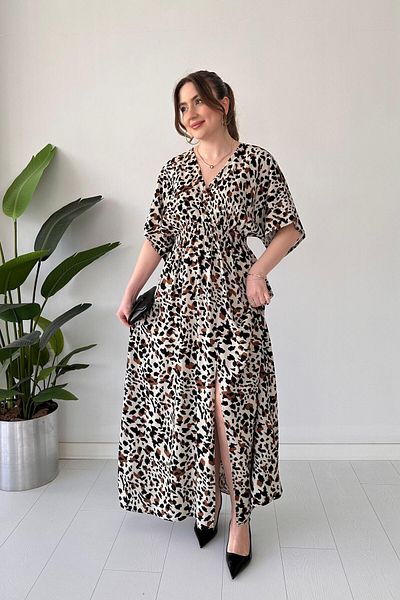 MaziButik Rochie din viscoză leopard cu două piepte crem