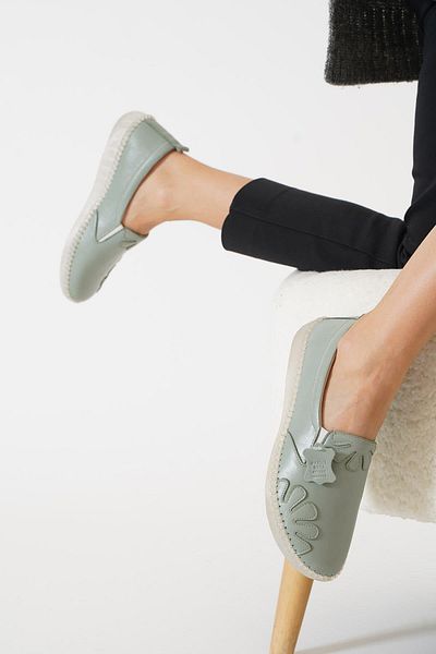 Moda Pie Pantofi de damă Garetes Side Floral din piele naturală verde avocado